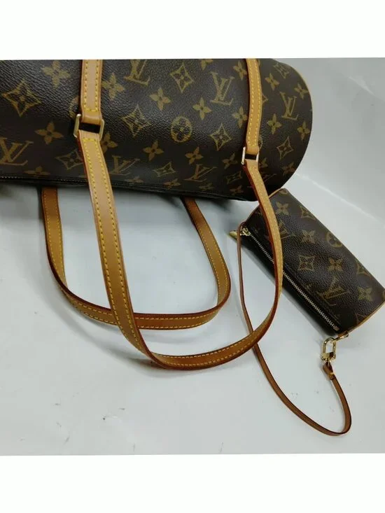 Authentic Louis Vuitton Papillon 30 Monogram Bag w/ Mini Pouch - Picture 6 of 16